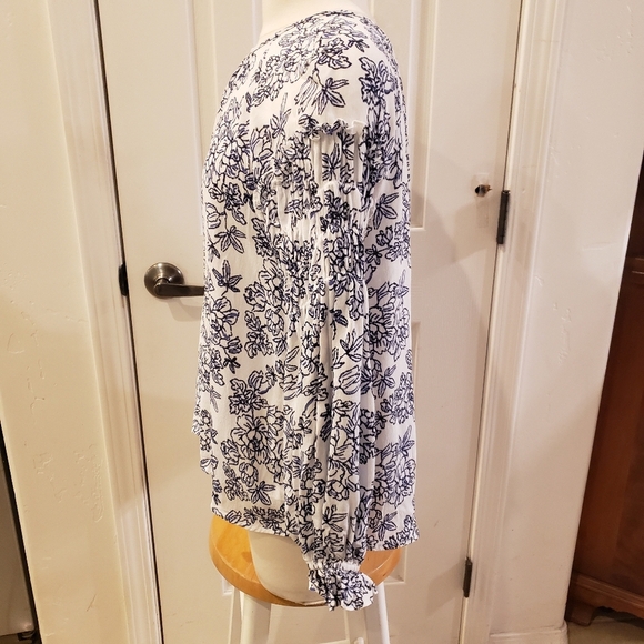 DownEast size Medium - Picture 3 of 7